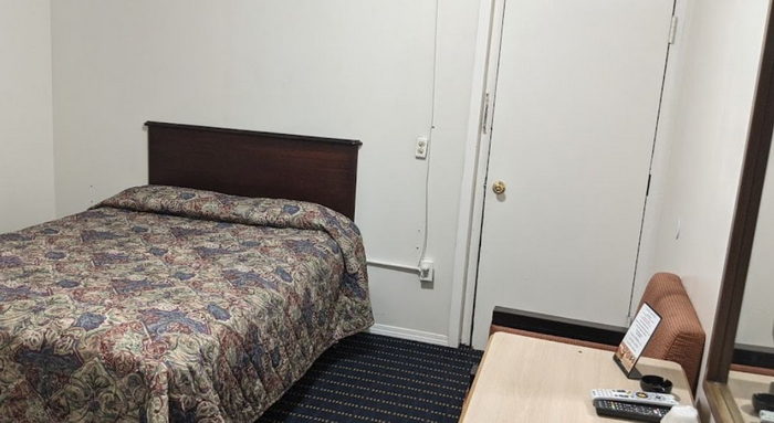 Clock Motel - From Web Listing (newer photo)